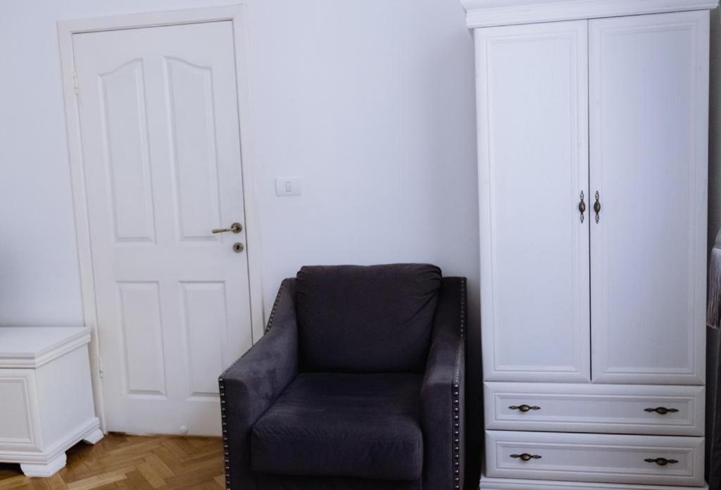 ☆ Bulevard Apartments ☆ Arad Kültér fotó