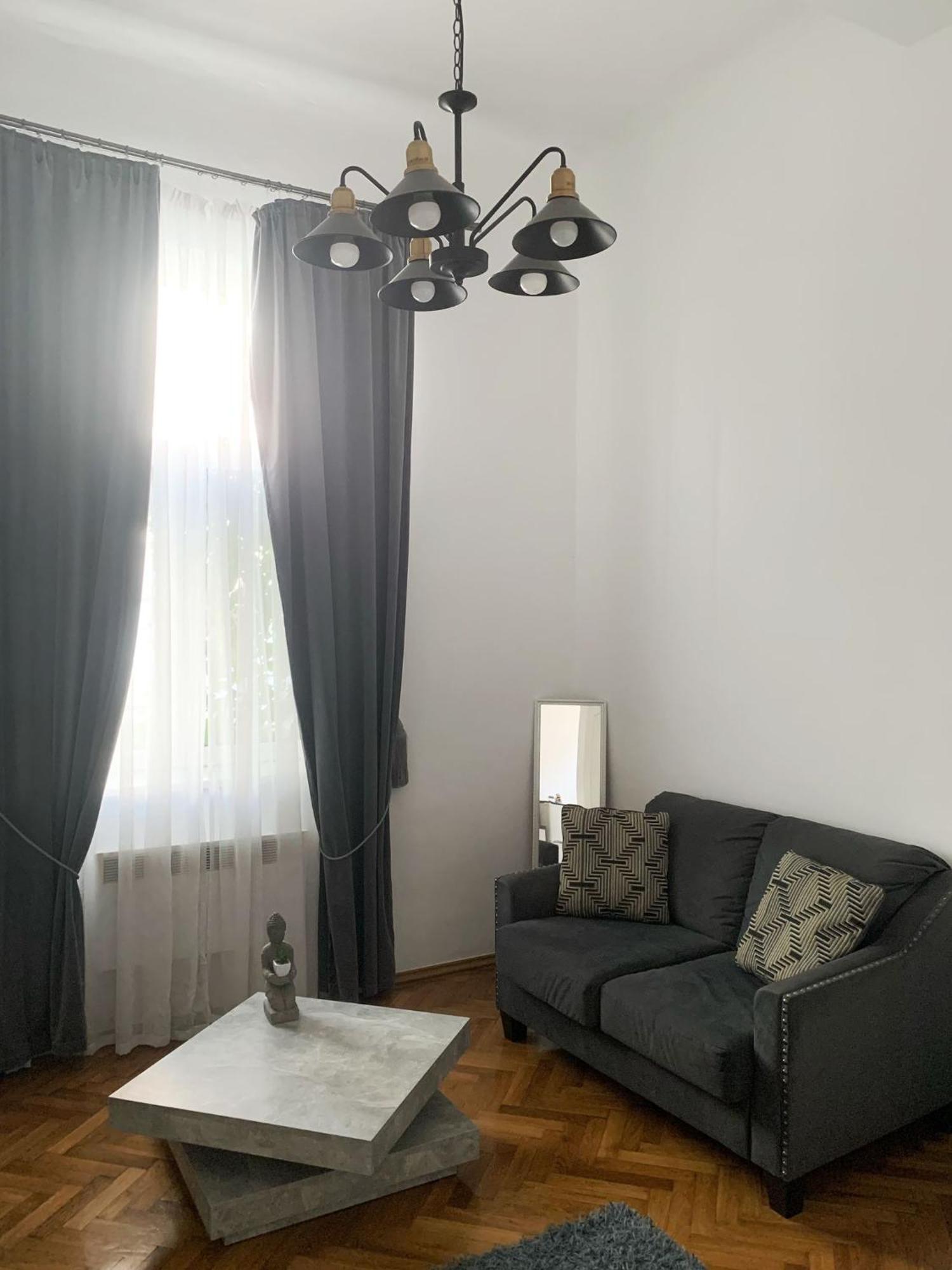 ☆ Bulevard Apartments ☆ Arad Kültér fotó